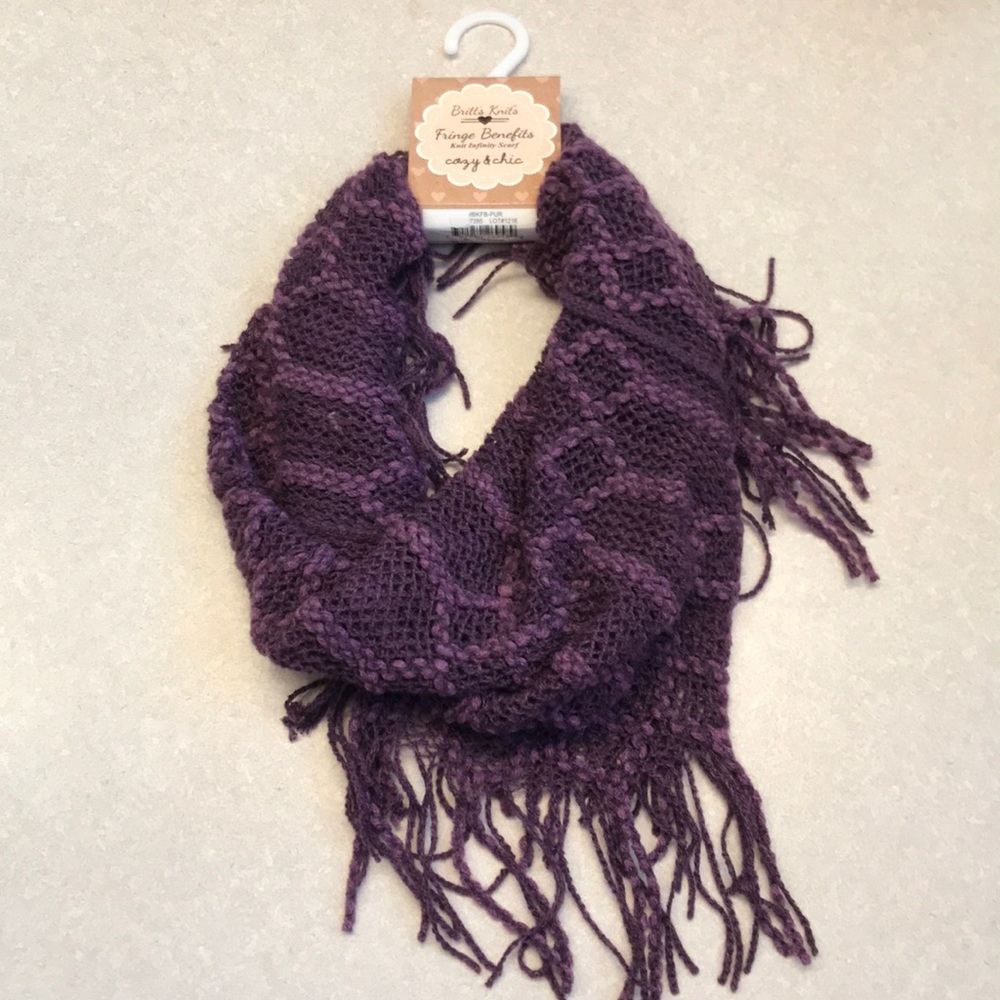 NEW Britt’s Knits Infinity Scarf Purple Fringe!!
